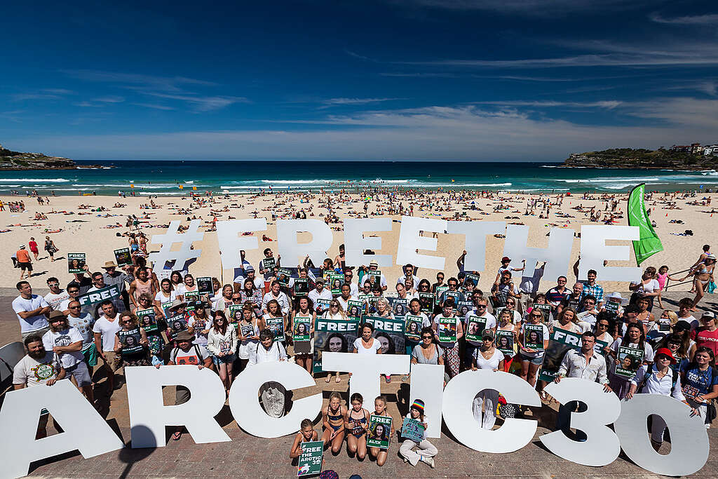 Protestors at the #FREETHEARCTIC30 beach protest