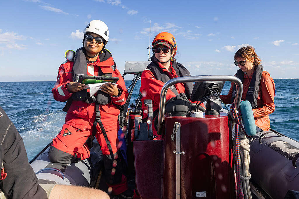 Rainbow Warrior Crew on RHIB in Abrolhos Islands, Australia. © Harriet Spark / Grumpy Turtle Film / Greenpeace