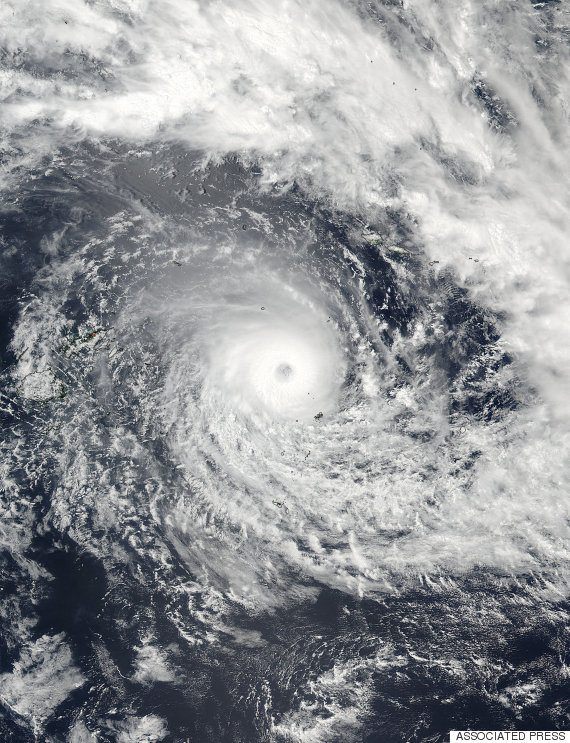 rp_o-CYCLONE-WINSTON-570.jpg