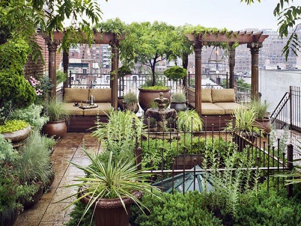 Rooftop garden in Chelsea, New York City, USA