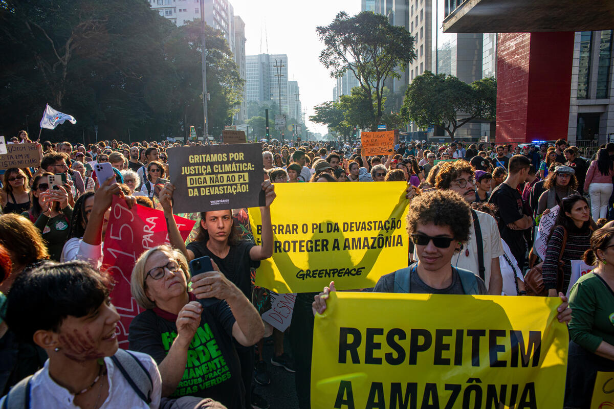 Protest against the Devastation Bill in São Paulo, Brazil. © Victor Bravo / Greenpeace Protest against the Devastation Bill in São Paulo, Brazil. © Victor Bravo / Greenpeace