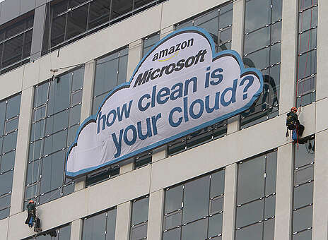 Clean Our Cloud Action in Seattle. &copy; Greenpeace