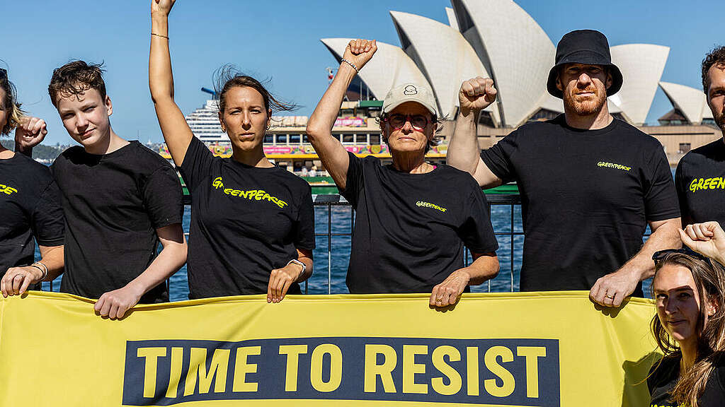 Solidarity against SLAPP Energy Transfer Lawsuit in Sydney, Australia. &copy; Greenpeace / Alison Lee Rubie